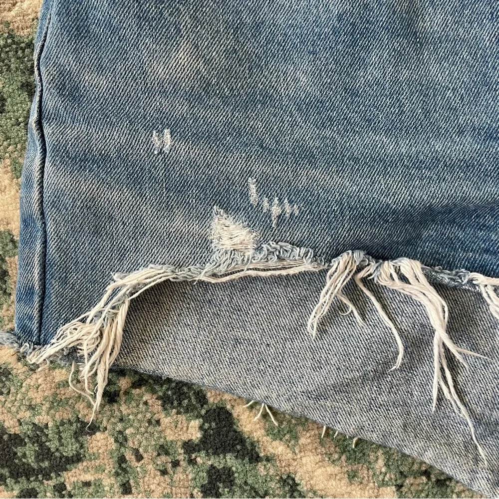 Levi’s 501 Levi Strauss Cut Off Button Fly Blue Jean Denim Shorts Distressed - Picture 12 of 14